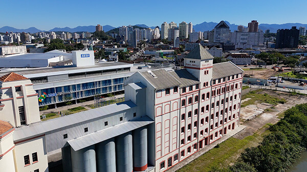Filmagem aérea com drone - Moinho de Joinville